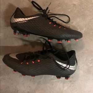 Nike hypervenom cleats